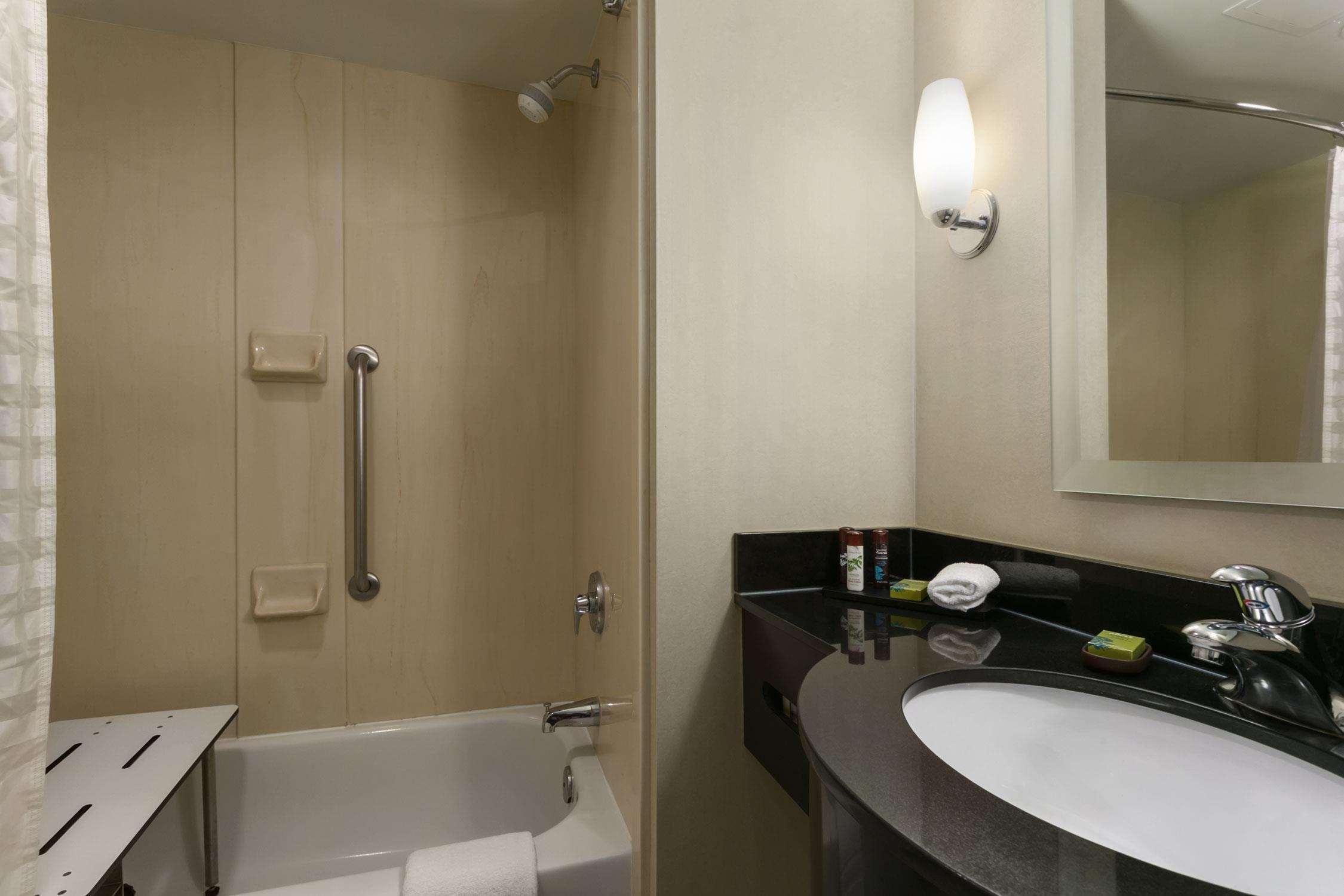 Embassy By Hilton North Loudoun Hotel