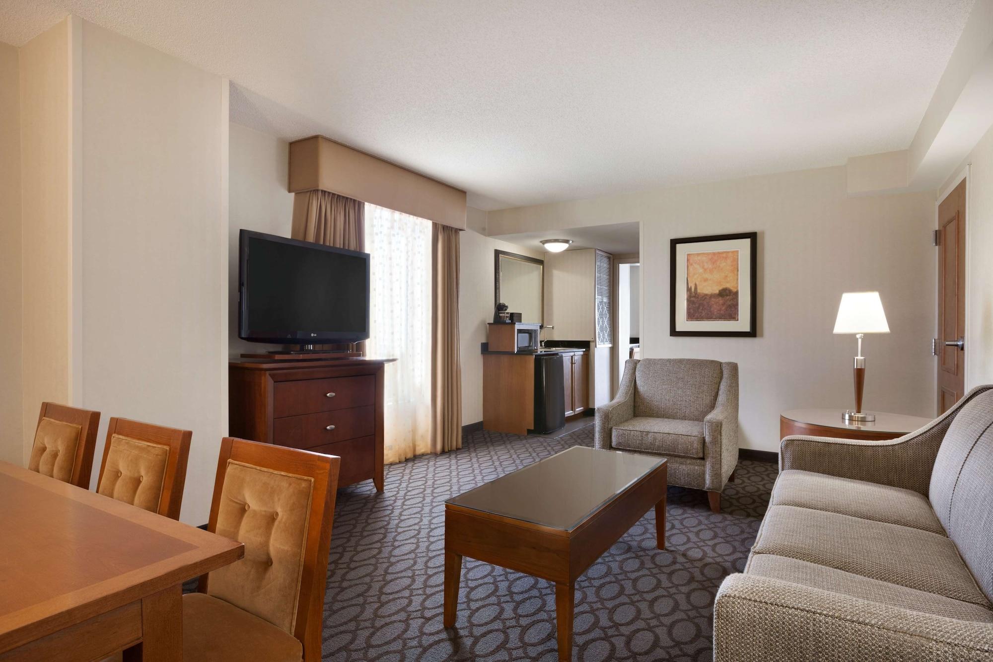 Embassy By Hilton North Loudoun Hotel 3*