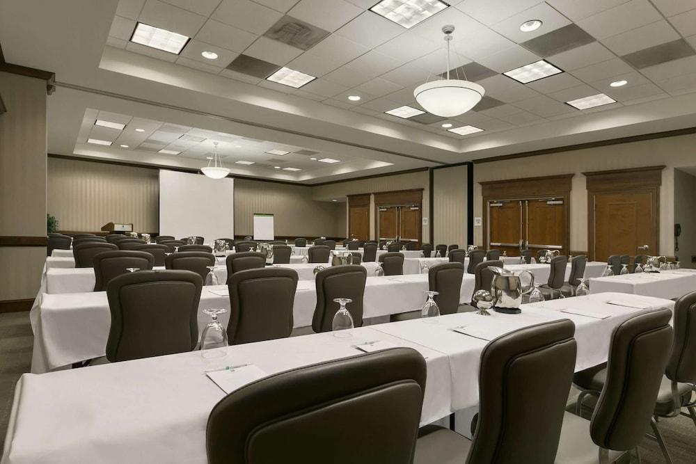Embassy By Hilton North Loudoun Hotel Dulles