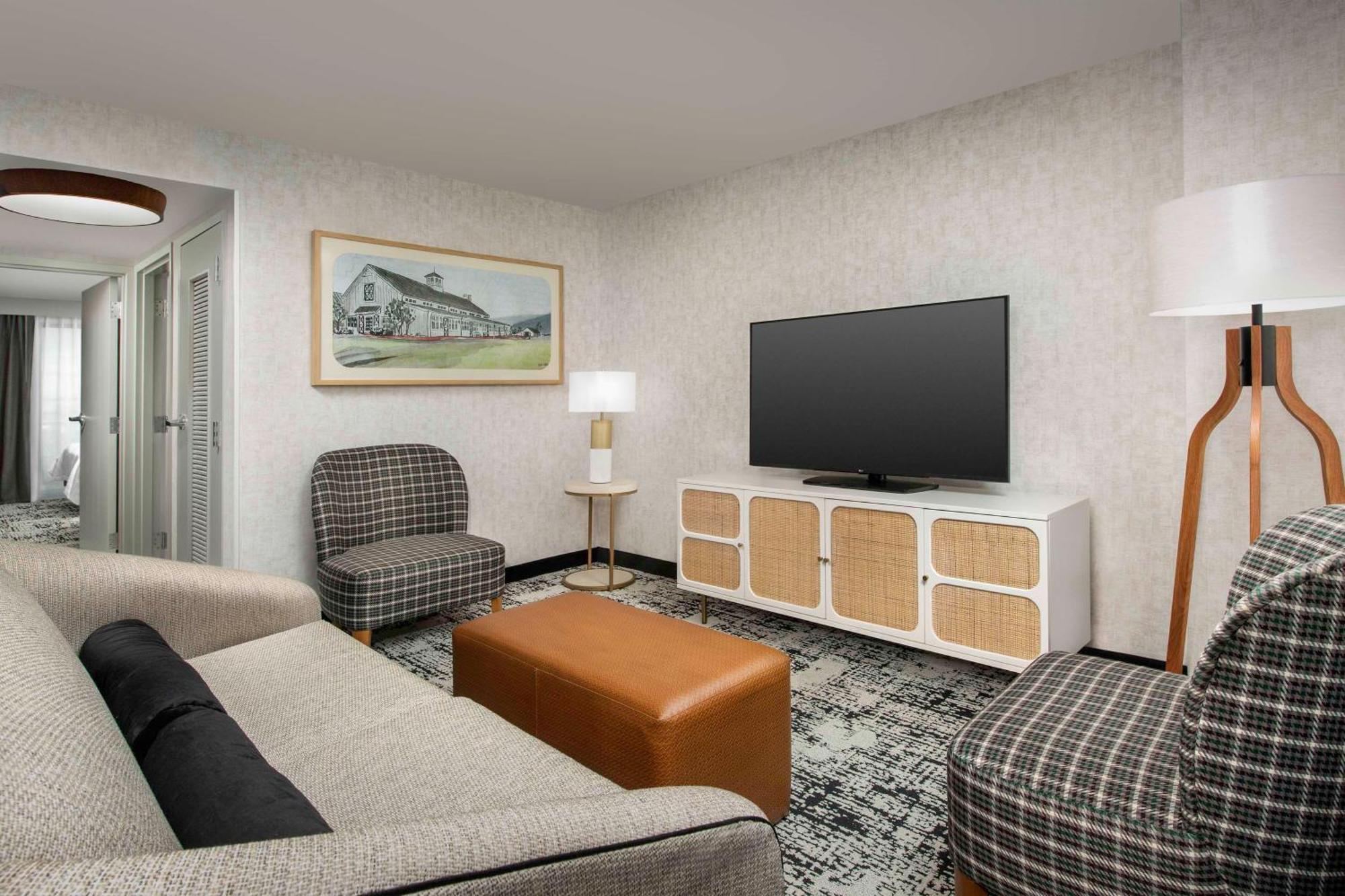 Embassy By Hilton North Loudoun Hotel