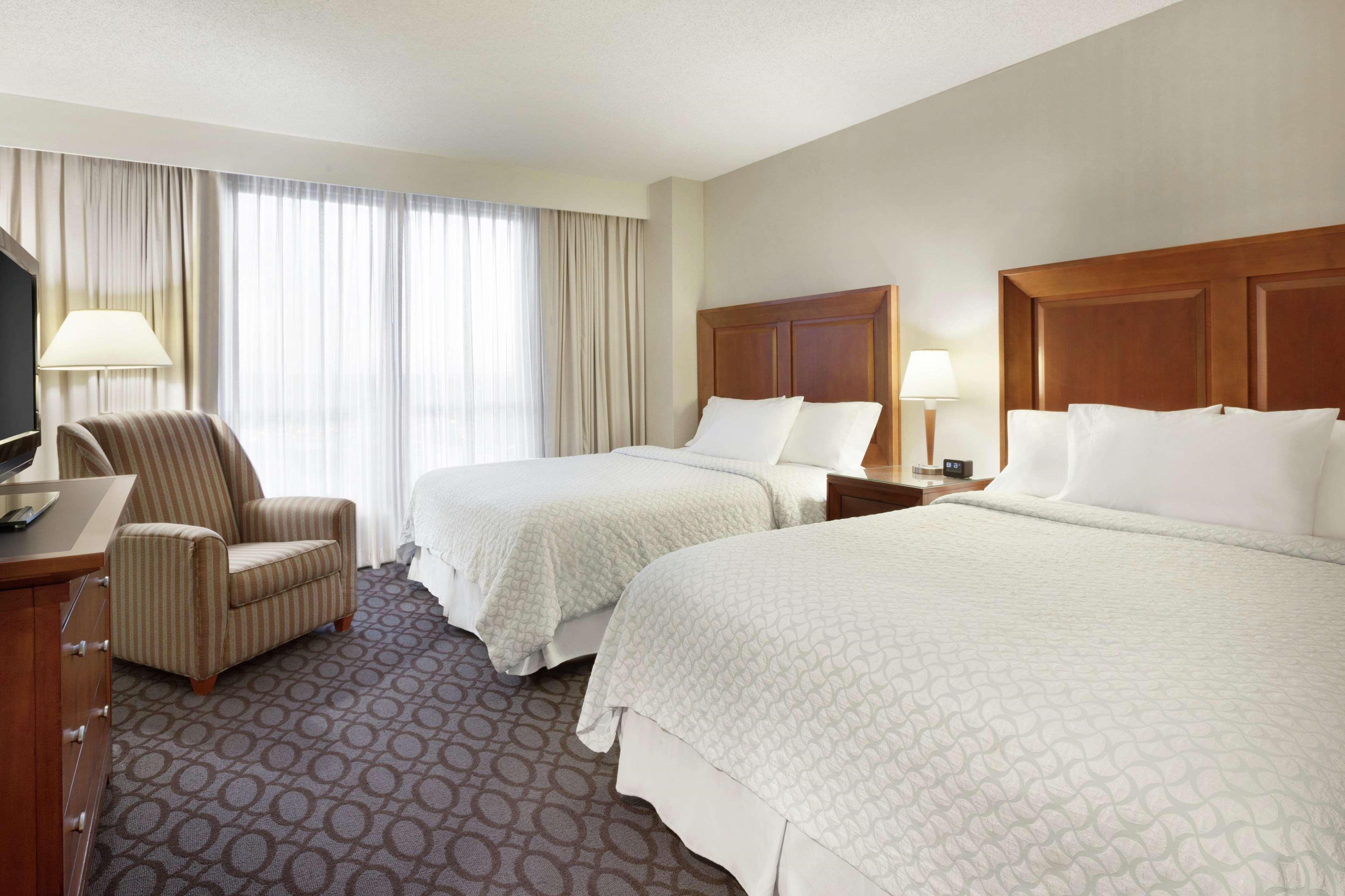 Hotel Embassy By Hilton North Loudoun 3*