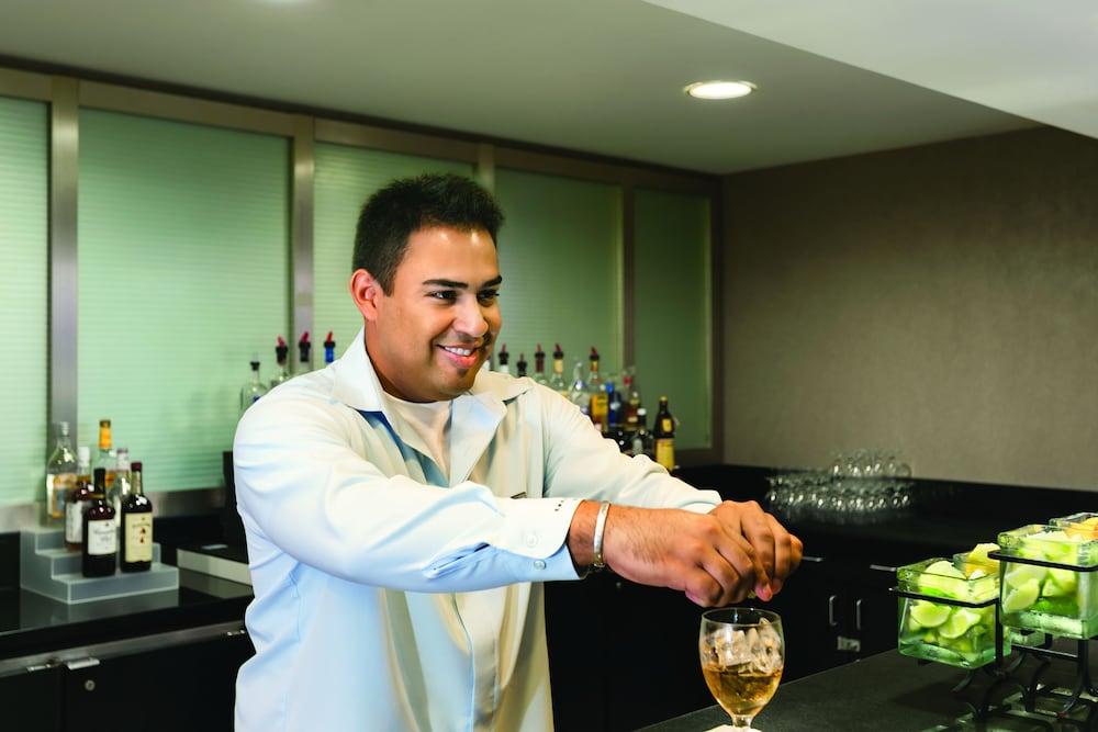 Hotel Embassy By Hilton North Loudoun